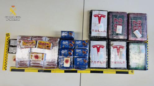 La Guardia Civil intercepta en Salamanca casi 20 kilos de drogas ocultos como chocolatinas. Guardia Civil