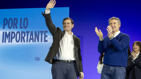 El presidente del Partido Popular, Alberto Núñez Feijóo, y el presidente del Partido Popular en Castilla y León, Alfonso Fernández Mañueco. Imagen: ICAL 