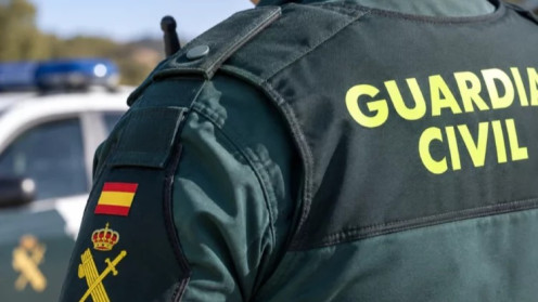 Un agente de la Guardia Civil