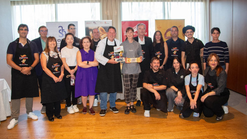 Foto grupal con los diez finalistas en la categoría Innovación.