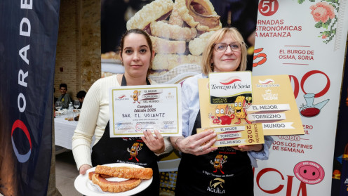  Carmen Modrego y Mailyn Palomino elaboraron El Mejor Torrezno del Mundo. 