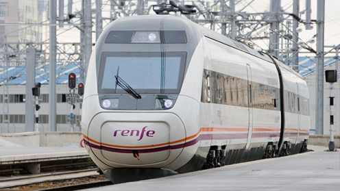 Tren de alta velocidad S121 de Renfe