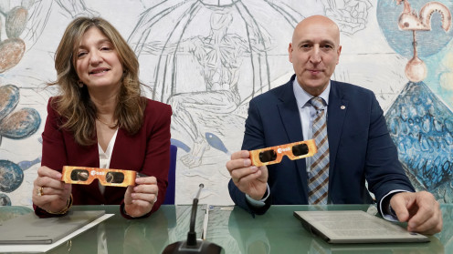 La rectora de la Universidad de León, Nuria González, y el alcalde de la ciudad, José Antonio Diez, presentan una actividad ciudadana conjunta  que desarrollarán ambas actividades / ICAL