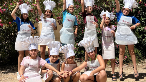 La Asociación Española de Personas con Alergias a Alimentos y Látex, AEPNAA reúne en Soria a 61 menores con 58 alergias alimentarias distintas en un campamento con equipo sanitario propio y medidas específicas frente a la contaminación cruzada. 