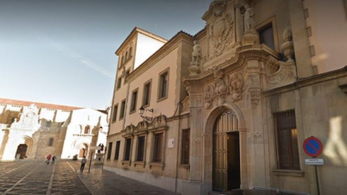 Fachada de la Audiencia Provincial de León 