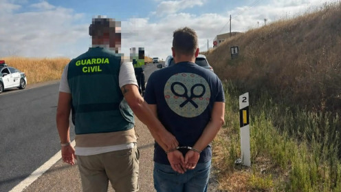 El detenido en una imagen compartida por la Guardia Civil de Salamanca