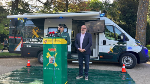 Sergio Peñarroya, teniente coronel jefe de la Comandancia de Soria, junto a Miguel Latorre, subdelegado del Gobierno, durante la presentación. 