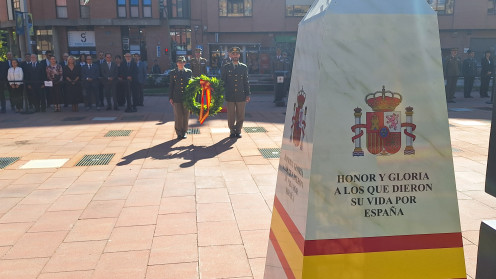 La Subdelegación de Defensa en Soria celebra su día en la calle. 