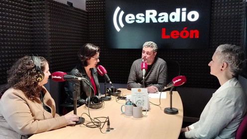 Sandra Valdueza y Rosa Montaña durante la entrevista en el programa Manos Arriba