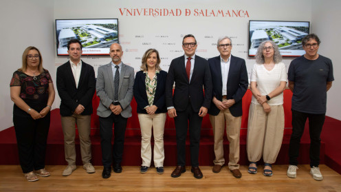 Mª Victoria Martín, Raúl Velasco, Javier González, Bertha  Gutiérrez, Juan Manuel Corchado, Julio López, María Ángeles Gómez y Carlos Palacios. / Raquel J. Santos (Comunicación USAL) 