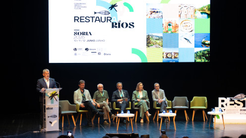 Concha Ortega / ICAL . Inauguración del congreso RestauraRíos 2026. En el atril, el alcalde de Soria, Javier Antón Cacho. 