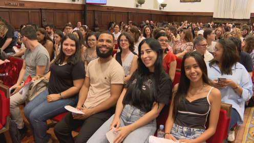 Alumnos de los Cursos Internacionales de la Universidad de Salamanca durante su inauguración