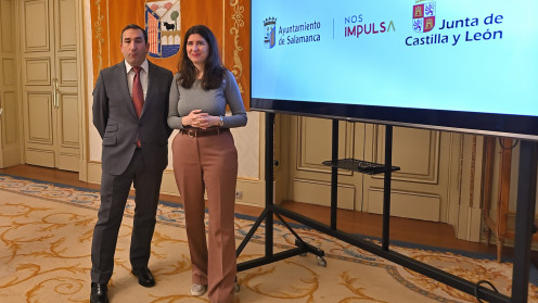 La Concejala de Familia e Igualdad de Oportunidades, Miryam Rodríguez, junto al Delegado de la Junta de Castilla y León, Eloy Ruiz.