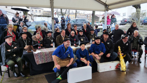 Participantes en la primer jornada de la Matanza Tipica de la localidad chacinera