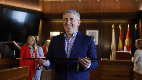 Javier Antón, nuevo alcalde de Soria, en su toma de posesión. 