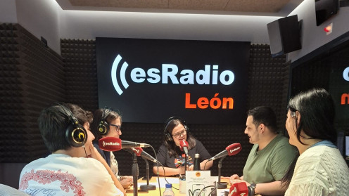 Diferentes expertos analizan en el programa Manos Arriba la retirada de España del festival de Eurovisión