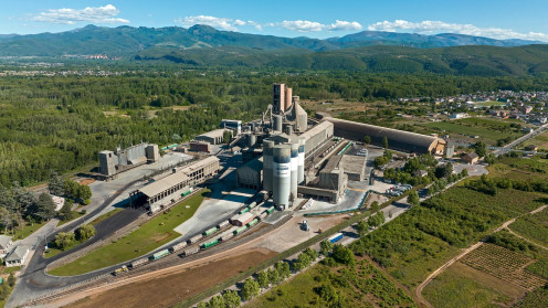 Factoría de Cosmos en Toral de los Vados