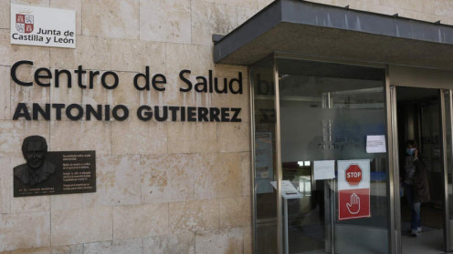Centro de Salud Antonio Gutiérrez, situado en Eras de Renueva.