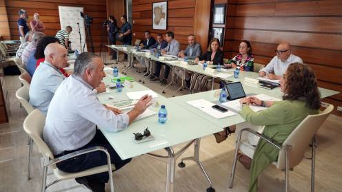 ICAL. Reunión entre organizaciones profesionales agrarias y miembros de la Consejería de Agricultura, Ganadería y Desarrollo Rural en el seno del Consejo Regional Agrario.