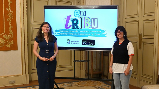 La Concejala de Familia e Igualdad de Oportunidades Ayuntamiento de Salamanca, Miryam Rodríguez y Olga García-Mochales de la Fundación Plan B Educación Social