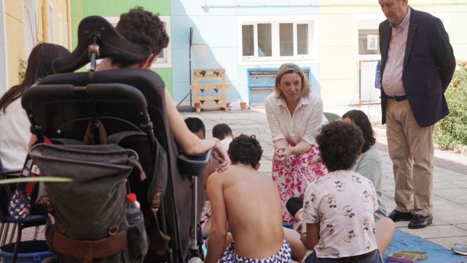 ICAL. La vicepresidenta de la Junta de Castilla y León y consejera de Familia e Igualdad de Oportunidades, Isabel Blanco, visita el Centro de Educación Especial 'El Pino de Obregón'