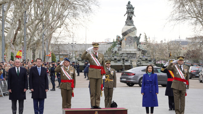 ICAL/ El rey preside el acto por el 375 aniversario del Regimiento de Caballería ‘Farnesio’ 12
