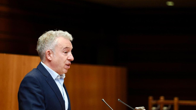 En la imagen,  el portavoz parlamentario de Soria ¡YA!, Ángel Ceña durante su intervención. 