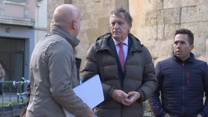 El Alcalde, Carlos García Carbayo, visitando las obras de la Plaza de San Cristóbal