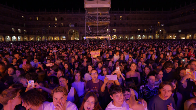 Público asistente a uno de los conciertos celebrados en la Plaza Mayor