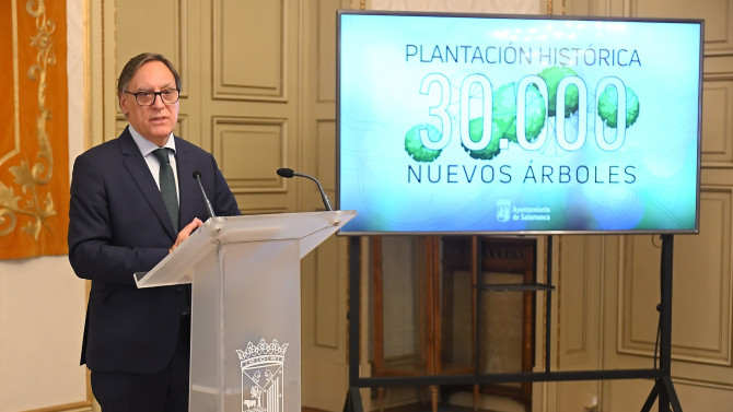 El Alcalde, Carlos García Carbayo durante la presentación del proyecto