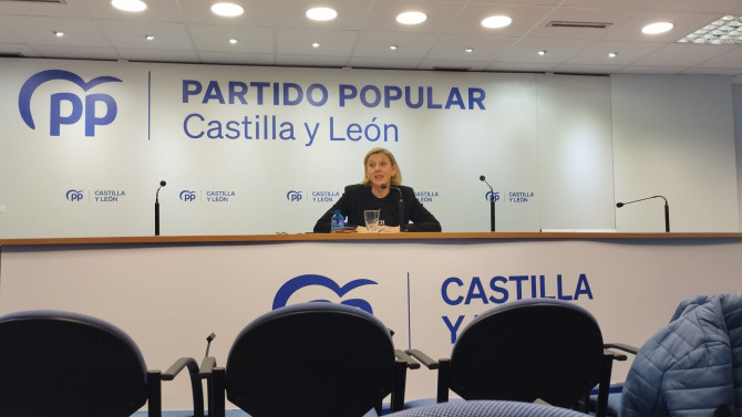 esRadio Castilla y León. La coordinadora de Acción Política del Partido Popular de Castilla y León, Isabel Blanco, defiende el 'no' de su formación al decreto Ómnibus.