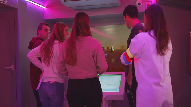 Los alumnos durante la actividad 