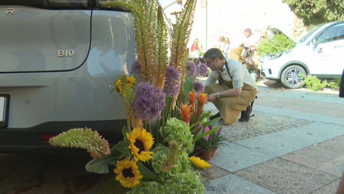 Una de las composiciones florales realizadas en el certamen