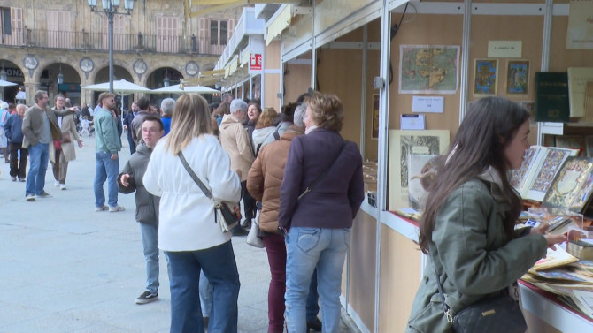 Feria del Libo Antiguo y de Ocasión celebrada en 2025