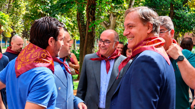 El Alcalde, Carlos García Carbayo, durante la inauguración de la Feria de día