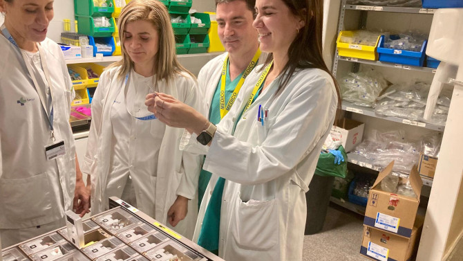 Equipo de profesionales en el servicio de Urgencias del Complejo Asistencial Universitario de León