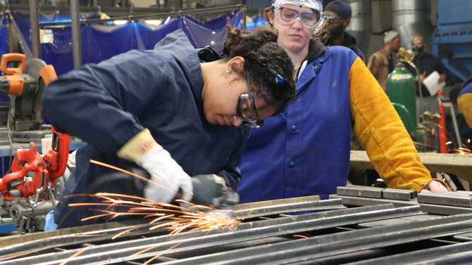 Imagen de archivo | Mujeres trabajando.