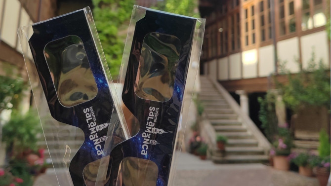 Gafas para observar el eclipse repartidas por el Ayuntamiento de Salamanca