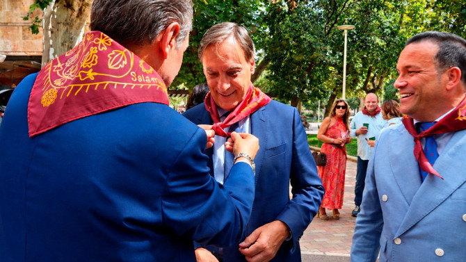 El Alcalde, Carlos García Carbayo, durante la inauguración de la Feria de día