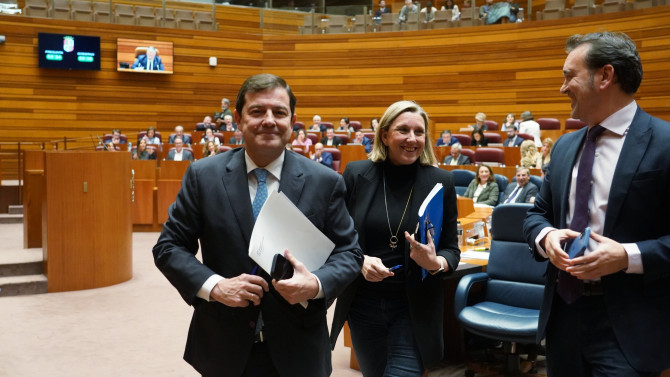 ICAL. El presidente de la Junta, Alfonso Fernández Mañueco, comparece sobre en las cortes sobre la trama eólica.