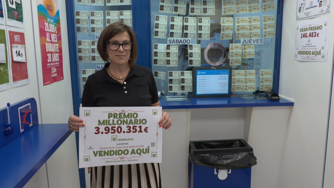 Begoña del Moral, la lotera de la Administración número 5 de Salamanca, donde se valido el boleto premiado