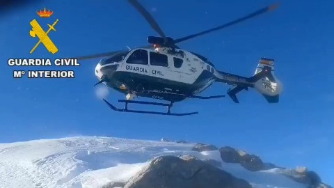 GC - La Guardia Civil en el operativo de busqueda del montañero leonés desaparecido en la zona de los Picos de Europa