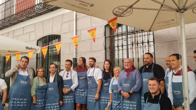 esRadio. Las autoridades inauguran la Feria de Día 2025 con motivo de las fiestas de la Virgen de San Lorenzo.