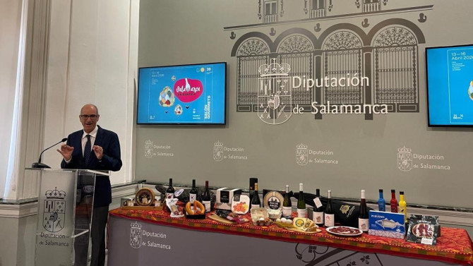 El Presidente de la DIputación de Salamanca, Javier Iglesias, durante el acto de presentación.