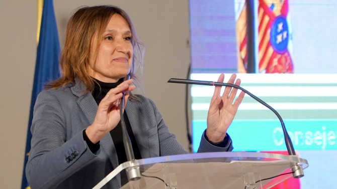 Leticia Pérez / ICAL . La consejera de Educación, Rocío Lucas, inaugura la jornada ‘Innovación educativa en el mundo rural’