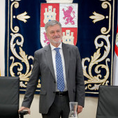 705353_734220.jpg