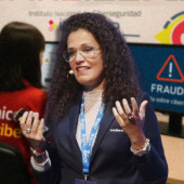 peligros-redes-sociales-dia-internacional