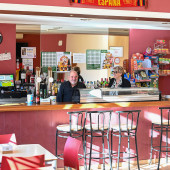 o-ayudas-mantener-bar-04MAX202410666156