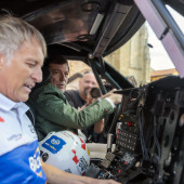jesus-calleja-presenta-coche-dakar-2026-castilla-leon