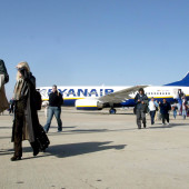 ryanair-se-va-de-valladolid-y-deja-el-aeropuerto-herido
